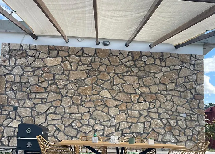 Dimis Cozy Villa Near The Sea!